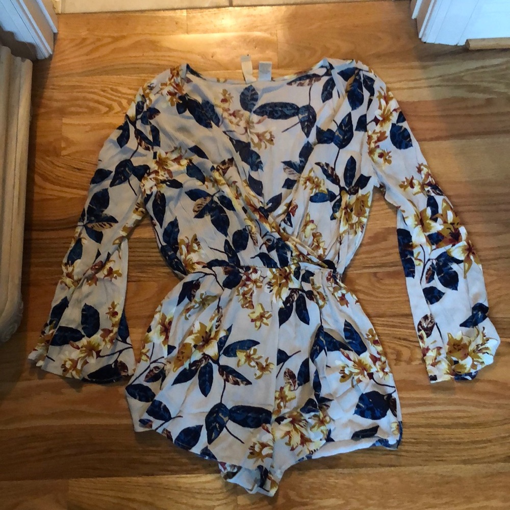 Romper. Never worn